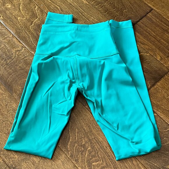 lululemon athletica Pants - LuluLemon Green Straight Leg Athletica Leggings Excellent Condition